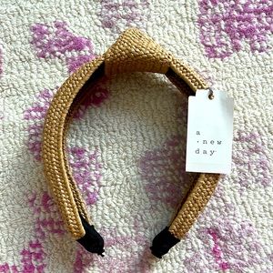 NWT Raffia Knotted Headband - Tan